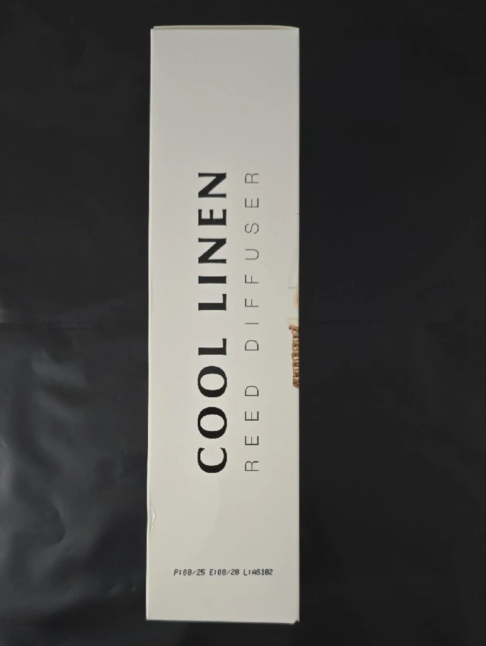 Alya Cool Linen Reed Diffuser - Picture 2 of 4